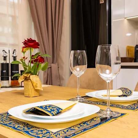 Duos Of Delight Matching Urban Apartments For Your Plovdiv Adventure Exterior photo