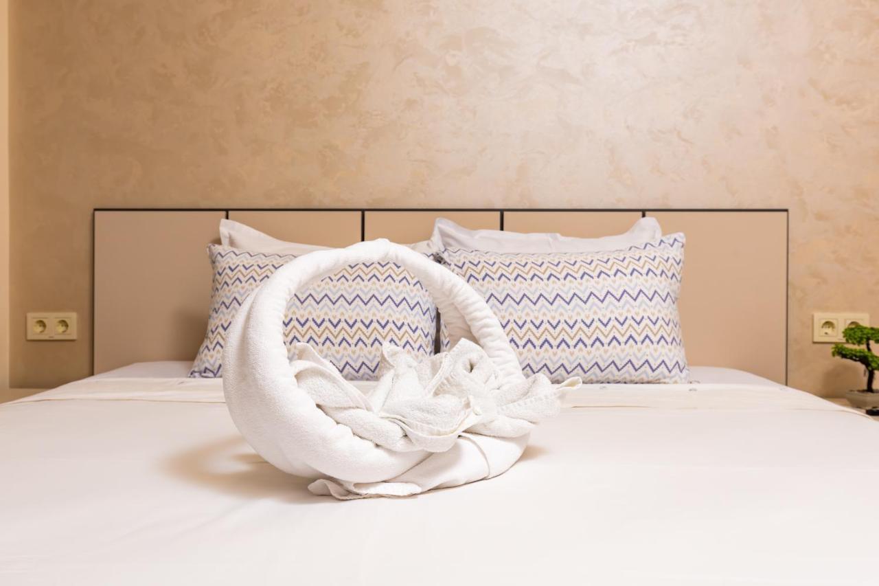 Apartment Duos Of Delight Matching Urban For Your Adventure